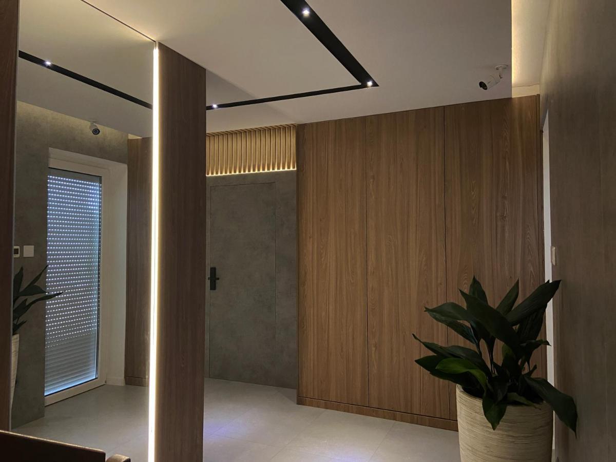Tomislav Apartment *